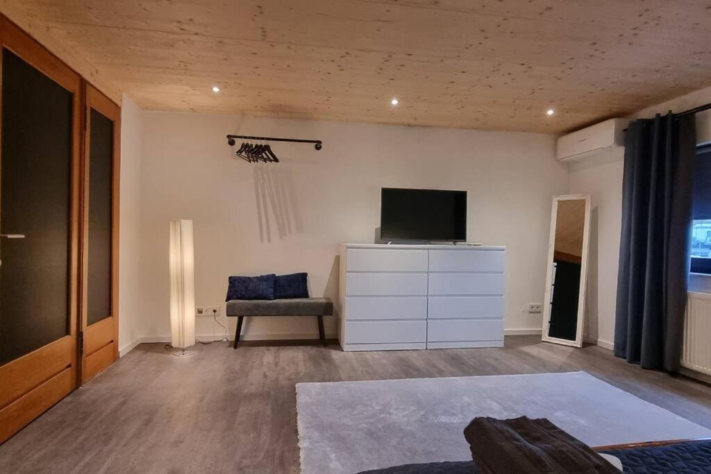 Capa Ferienwohnung Pfalz Neustadt an der Weinstraße Екстериор снимка